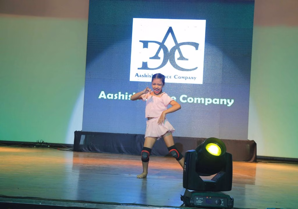 Party Glimpse — I-Serve Khushion Ke Pal
